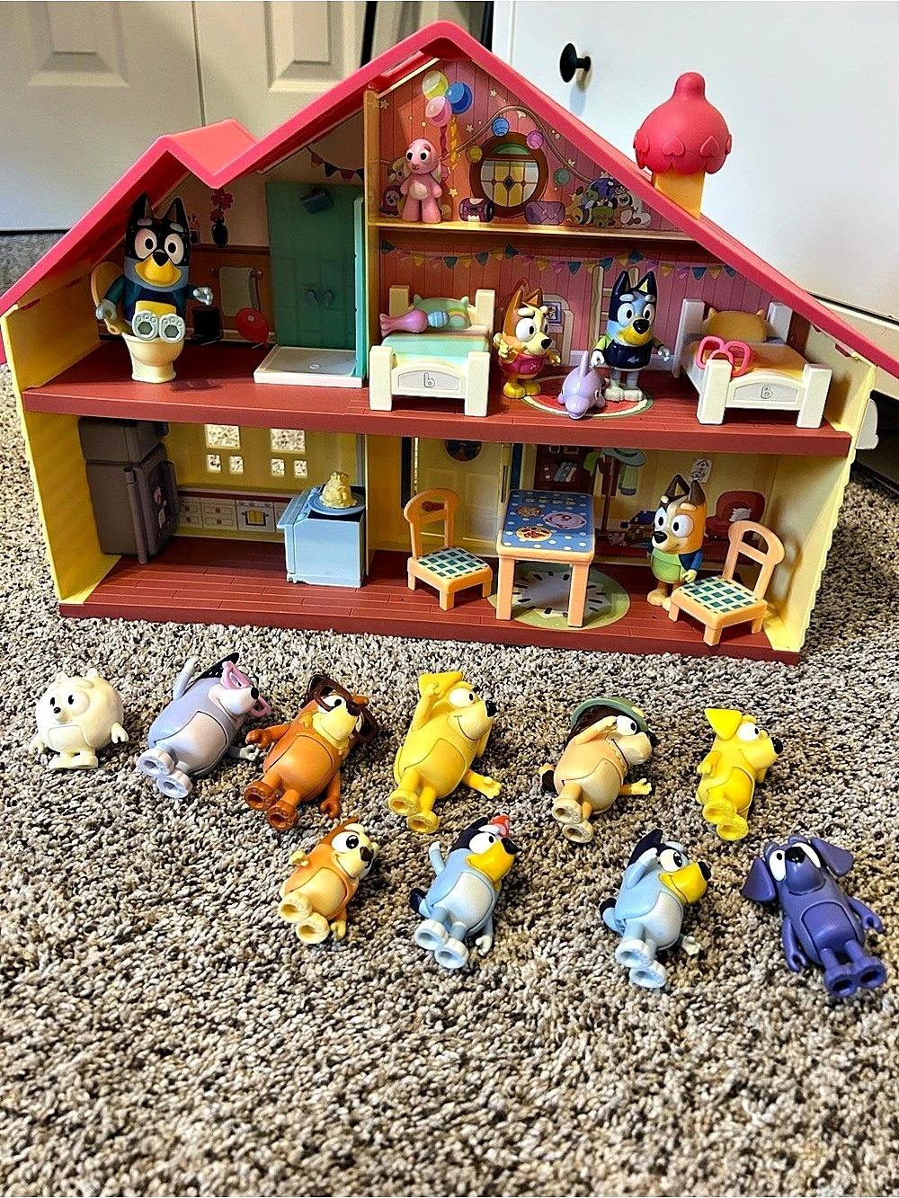 Bluey Family Home Playset with Figures